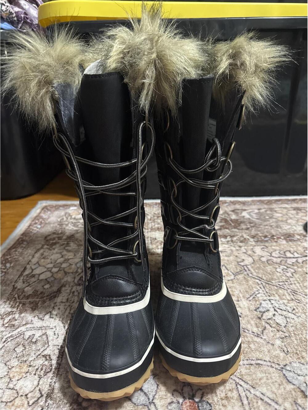 JBU womens boots 6